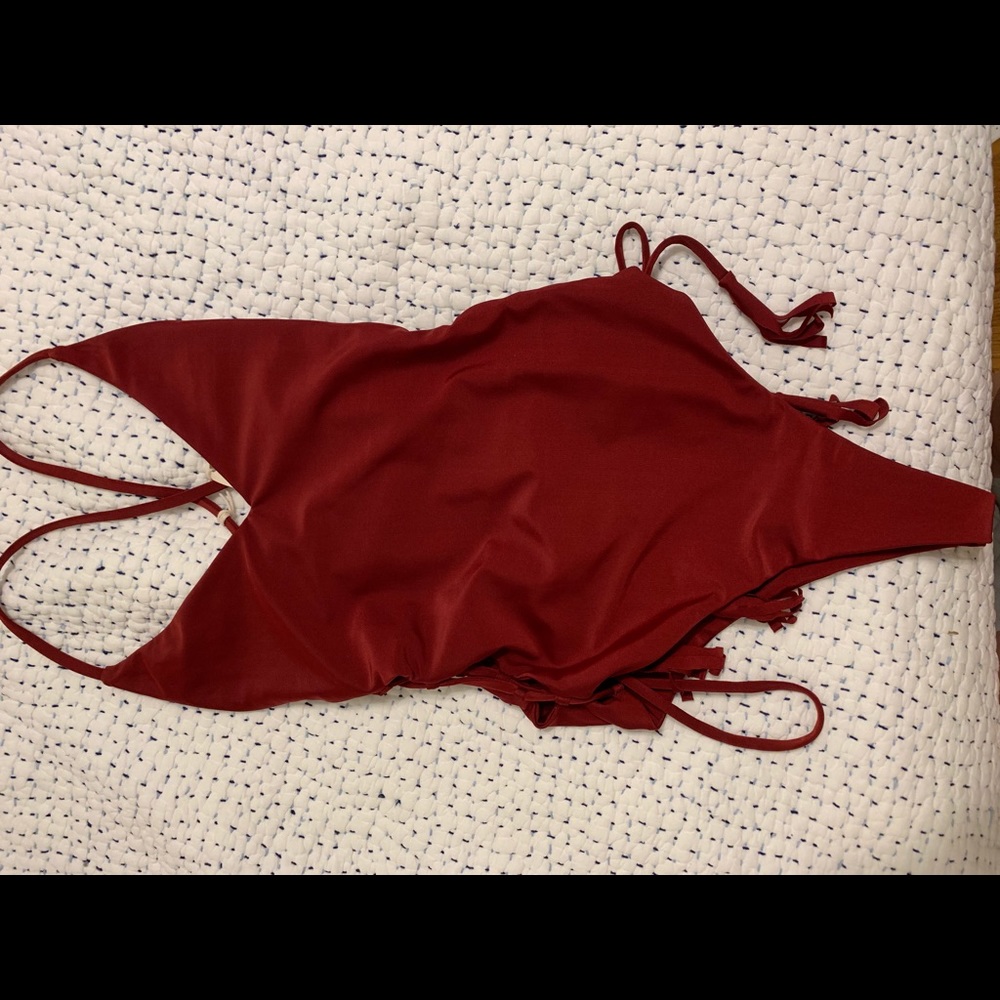 One piece bathing suit